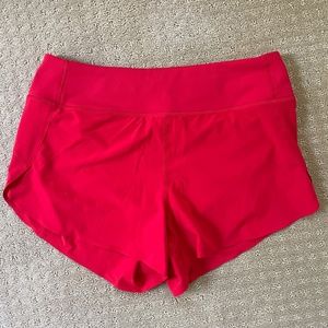 Athleta Run With It 3.5" shorts, Red, M